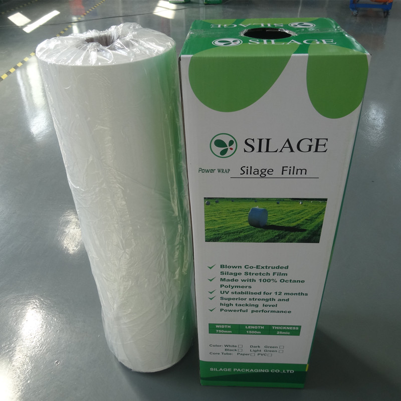 750mm silage film white with carton.jpg